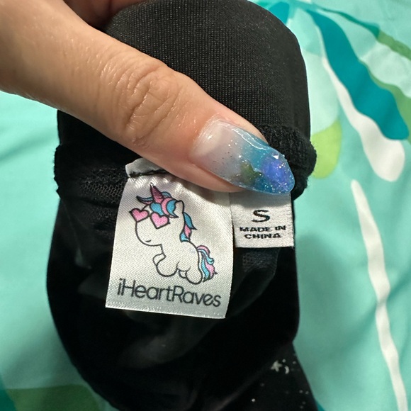 iHeartRaves Holo Star Mini Skirt, size Small - Picture 7 of 7